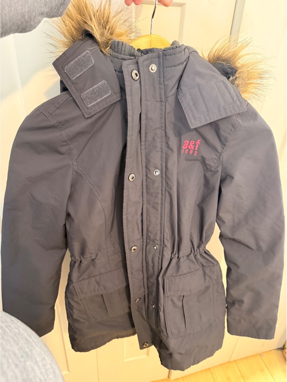 Abercrombie dark gray pink zip up parka utility jacket coat faux fur hood L c